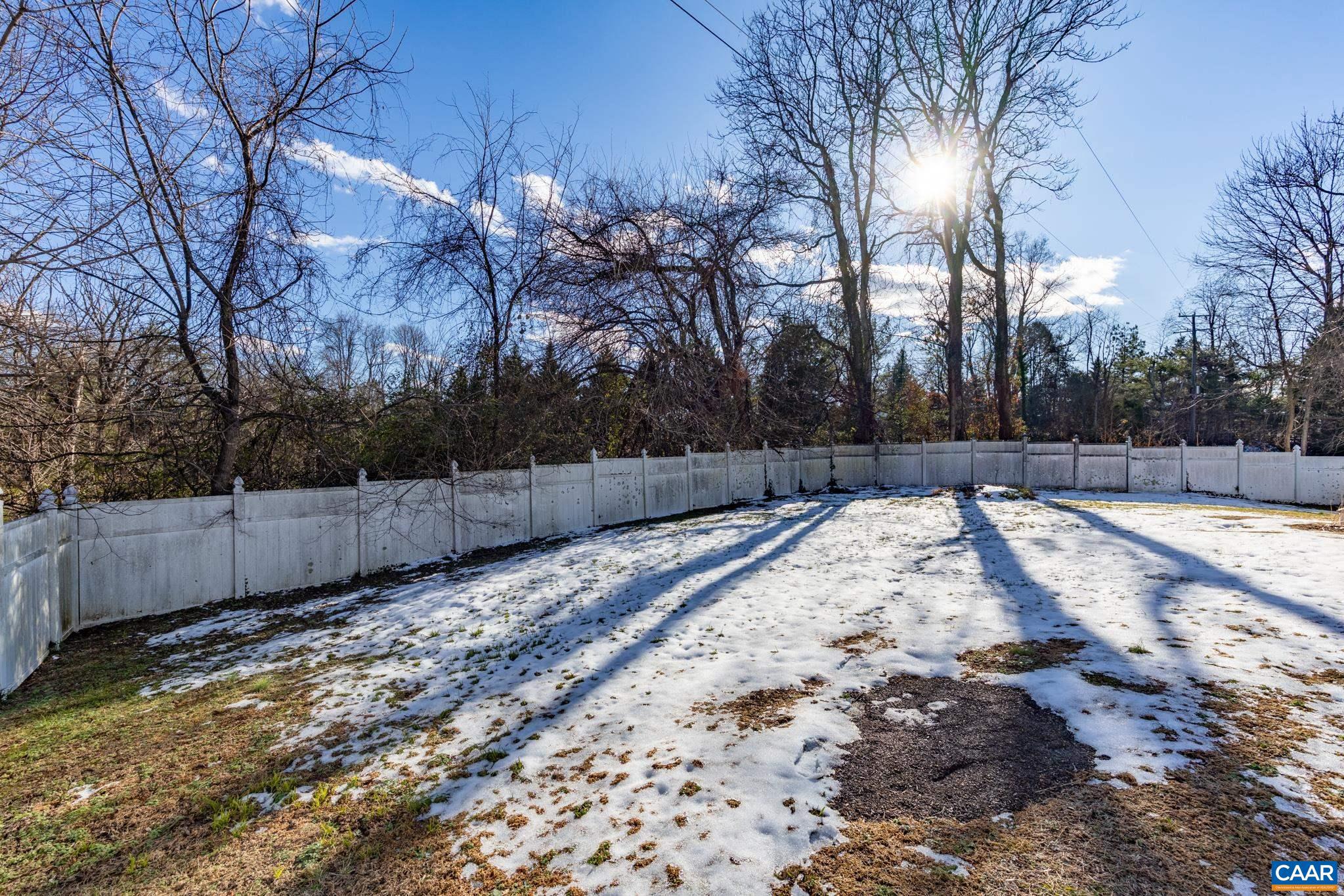 UNKNOWN - Residential Lease