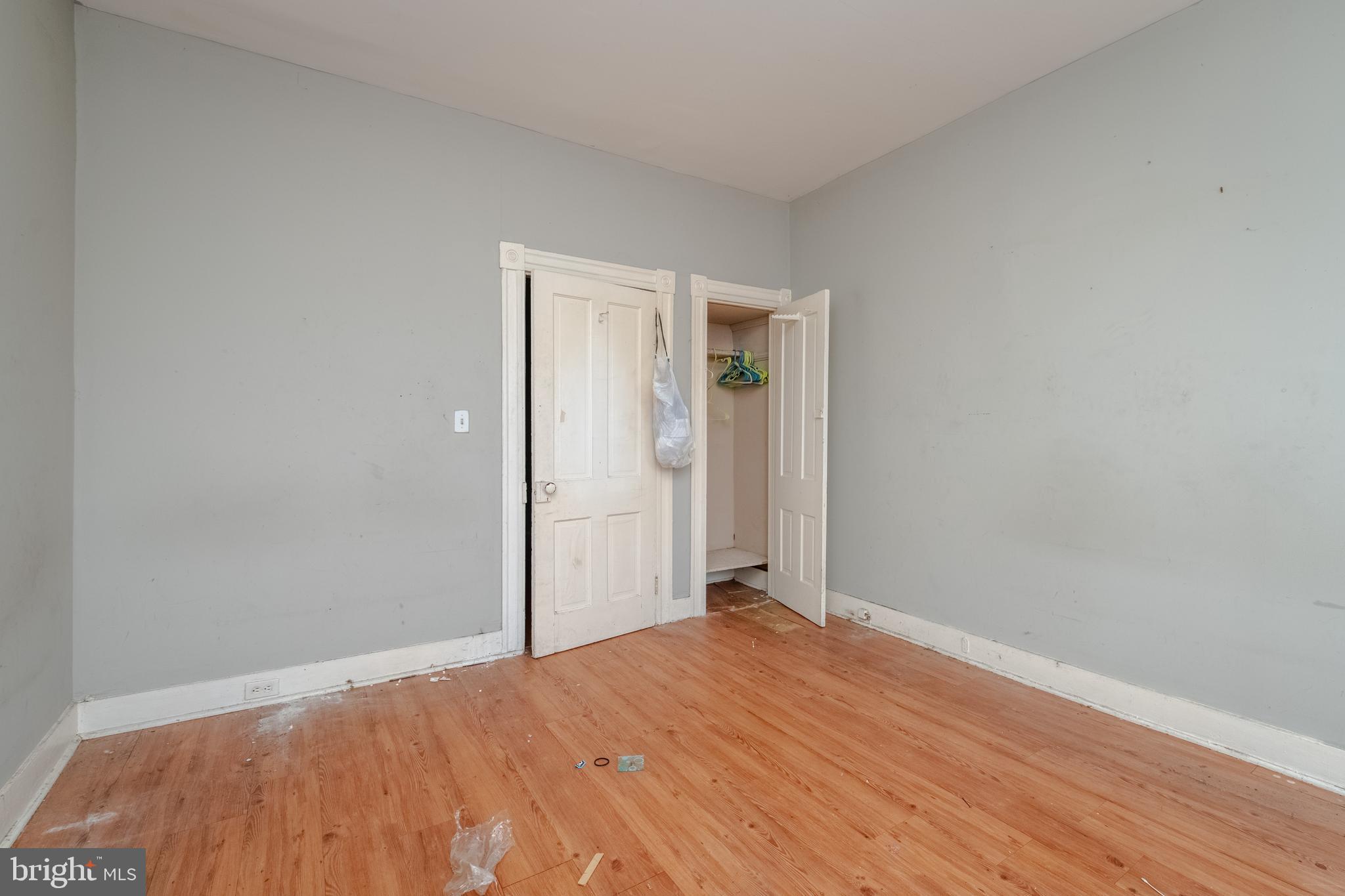 MADISON EASTEND - Residential