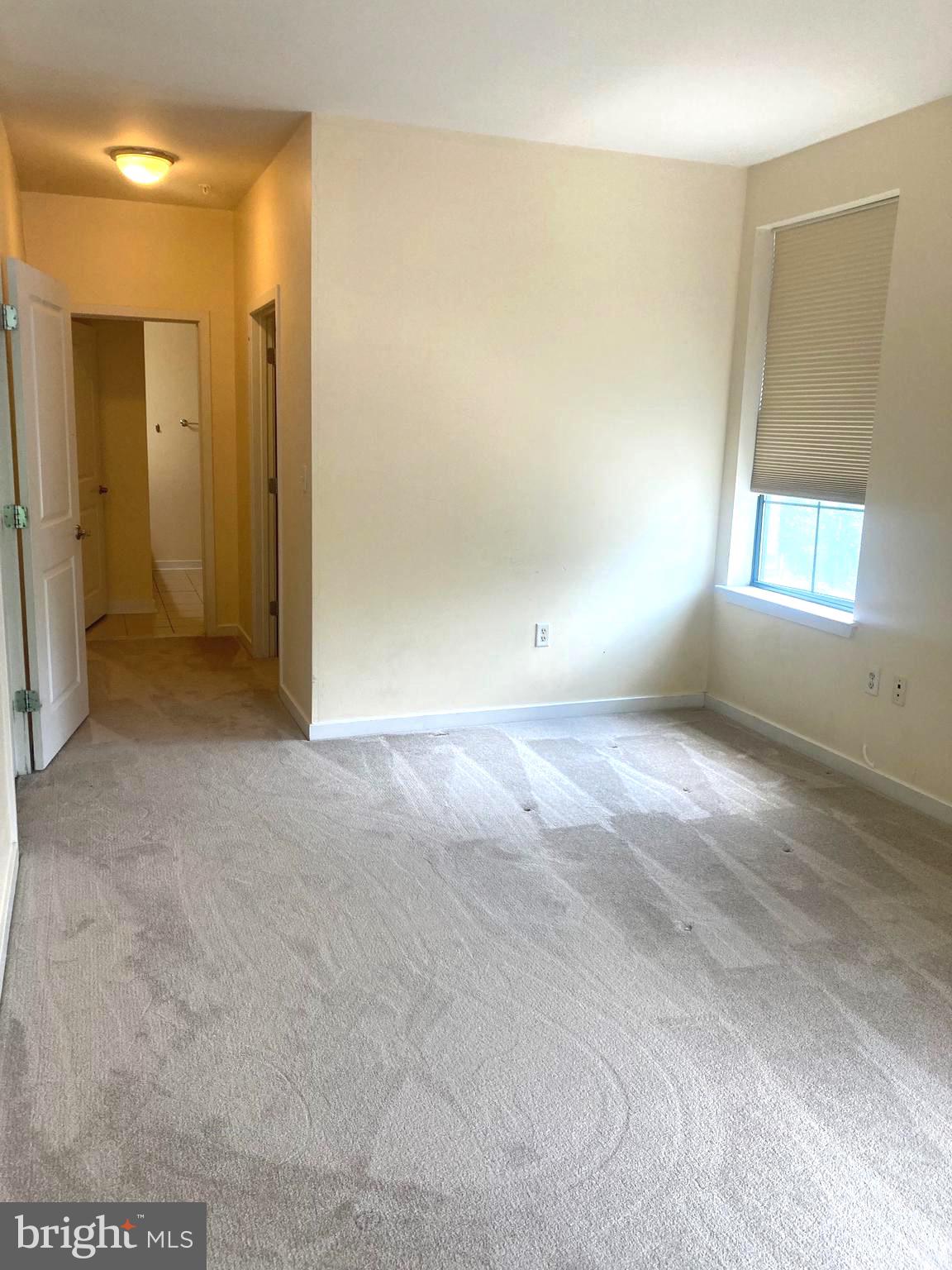 VILLAGE LOFTS - Residential