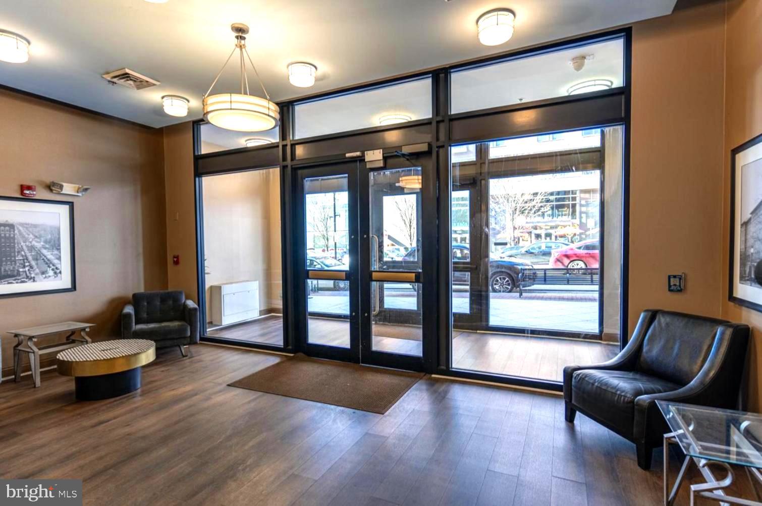 VILLAGE LOFTS - Residential