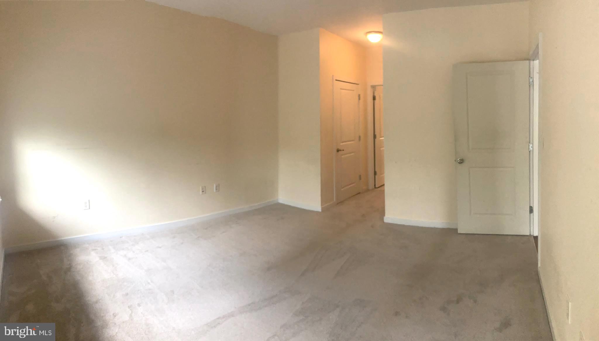 VILLAGE LOFTS - Residential