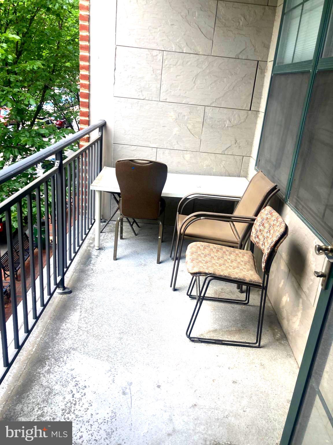 VILLAGE LOFTS - Residential