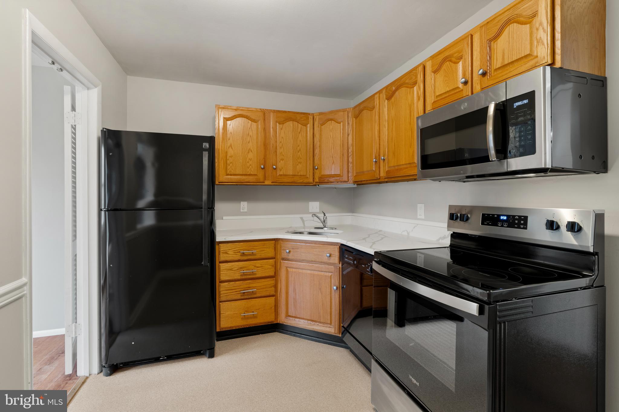 HICKORY HILLS CONDOMINIUMS - Residential