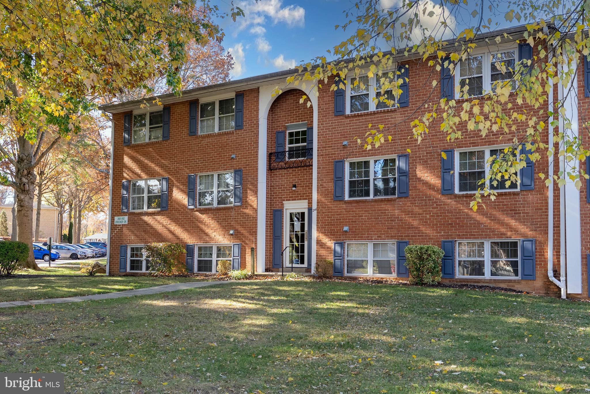 HICKORY HILLS CONDOMINIUMS - Residential