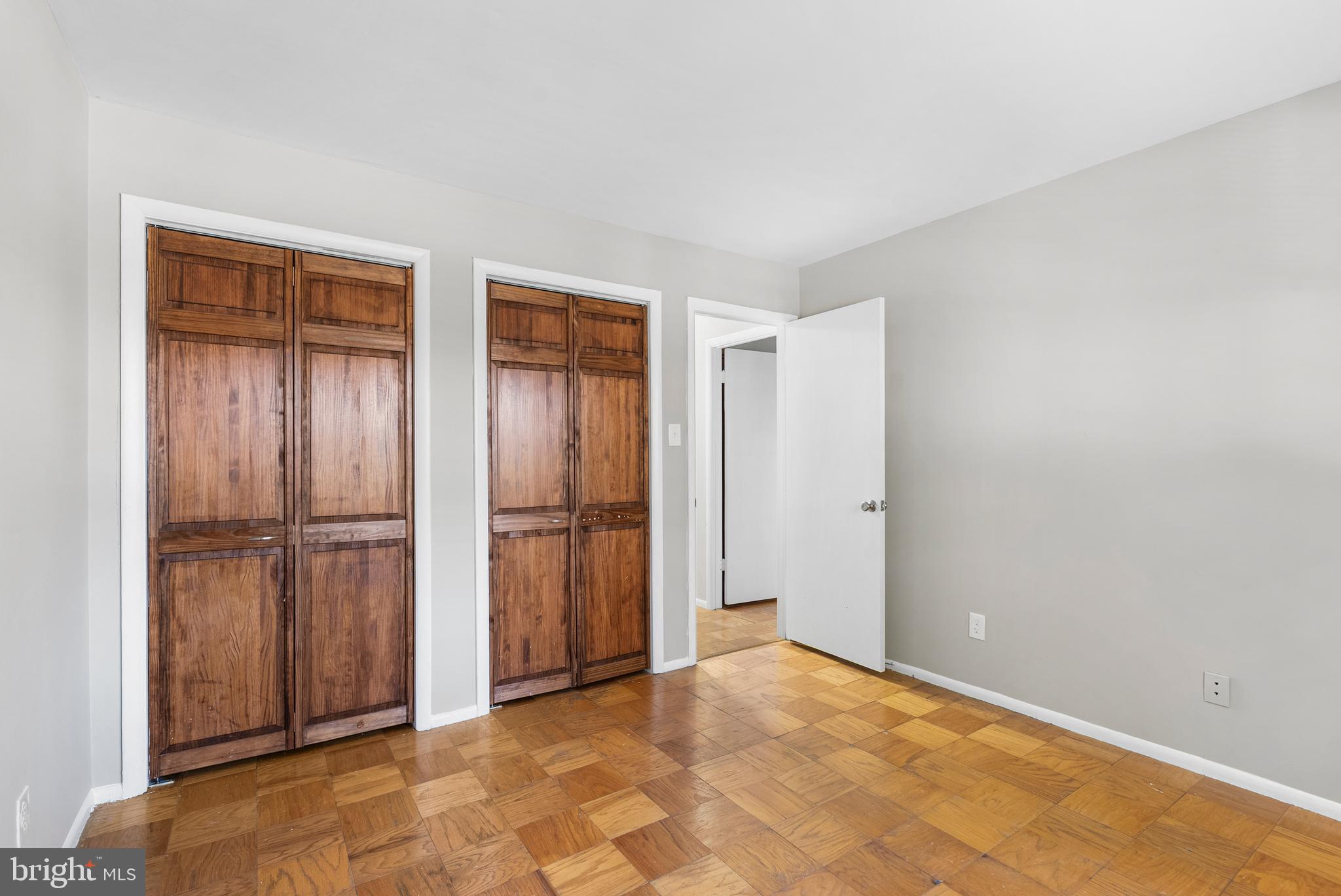 HICKORY HILLS CONDOMINIUMS - Residential