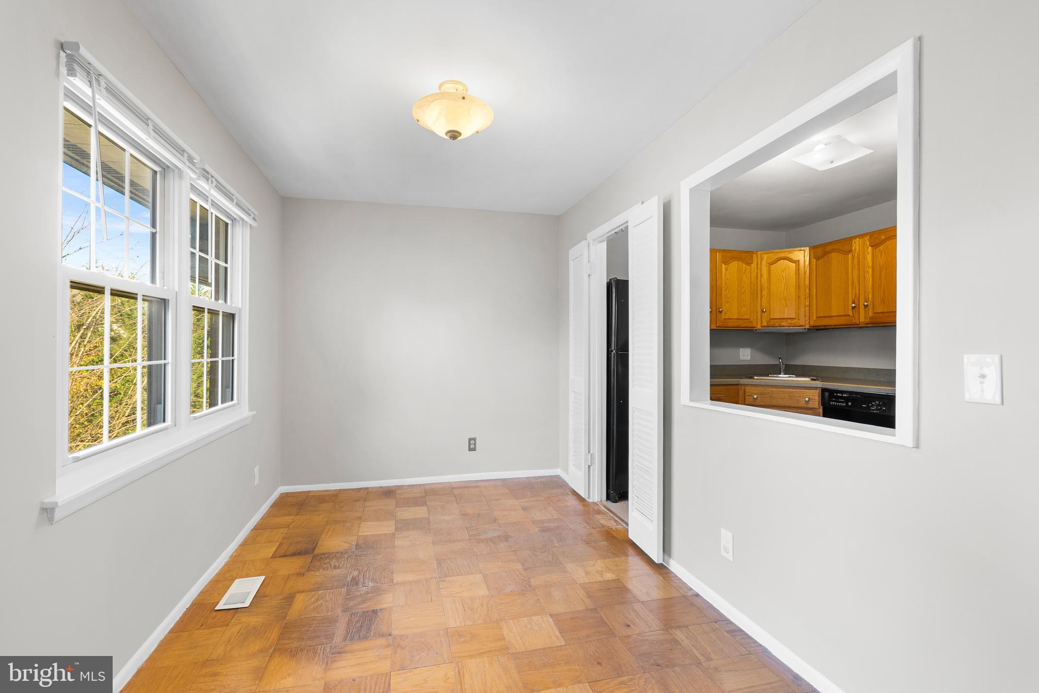 HICKORY HILLS CONDOMINIUMS - Residential