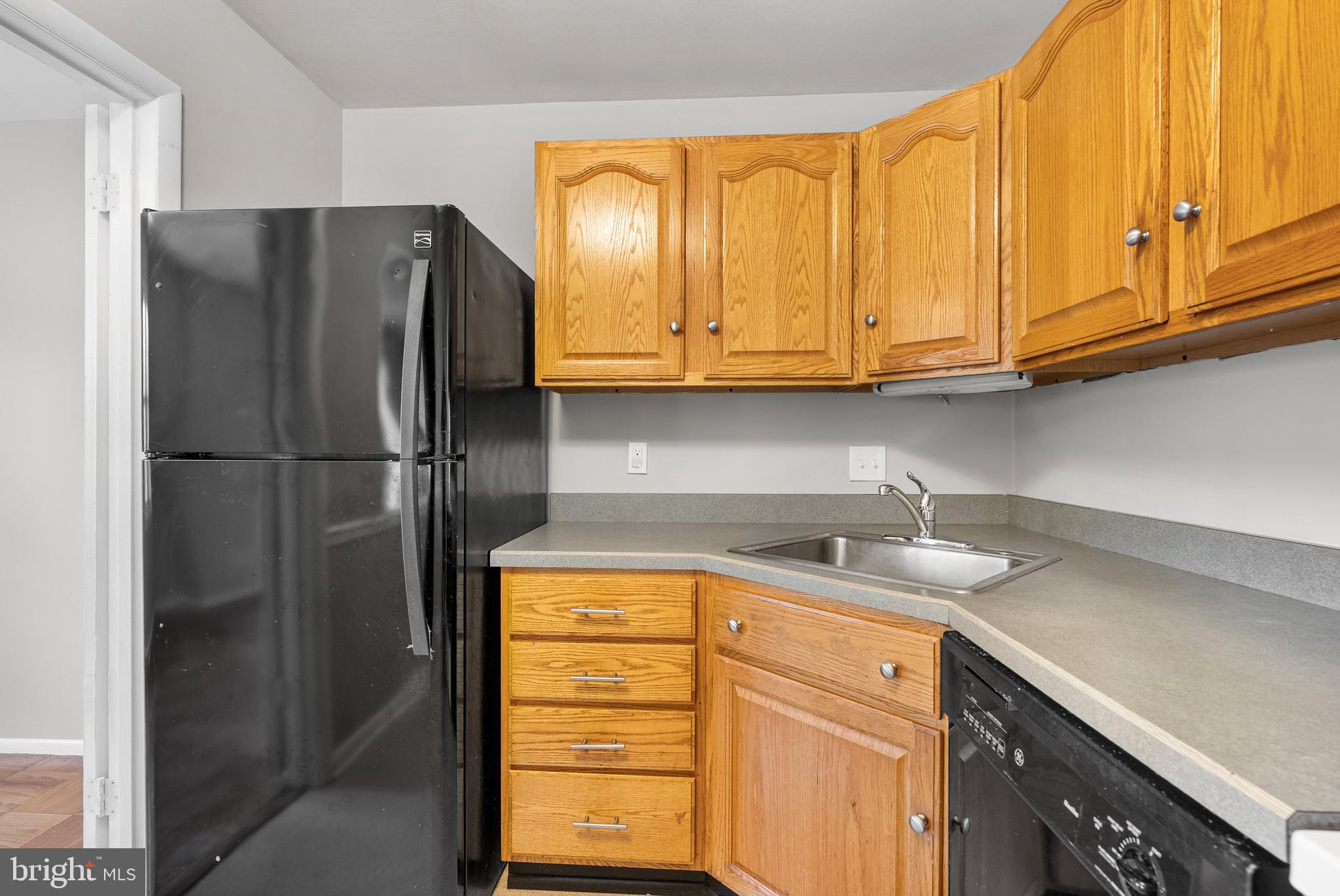 HICKORY HILLS CONDOMINIUMS - Residential