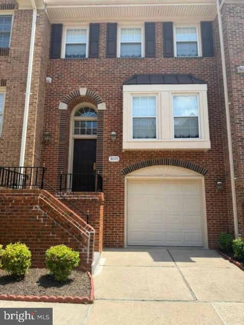 Photo of 8015 Merry Oaks Court, VIENNA, VA 22182 (MLS # VAFX2321290)