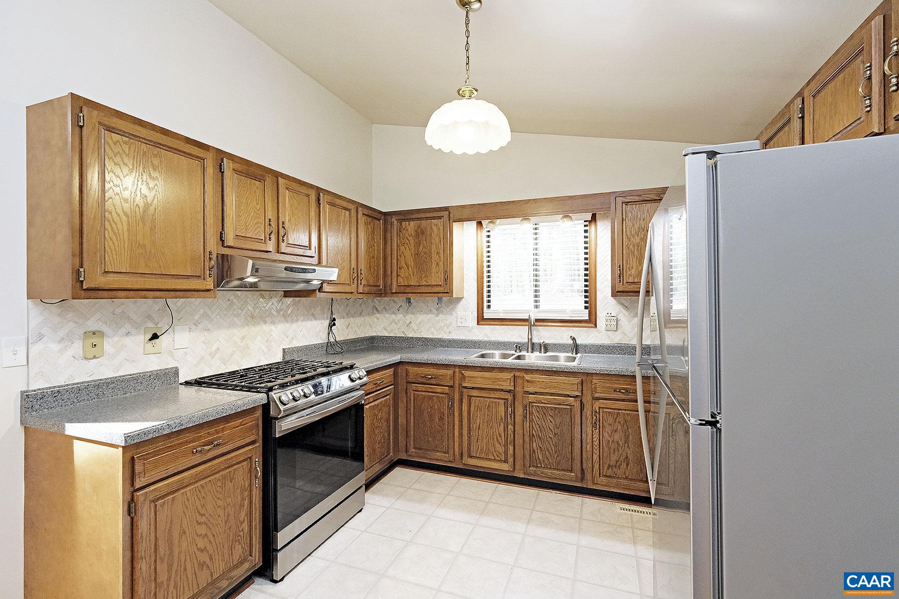 UNKNOWN - Residential Lease