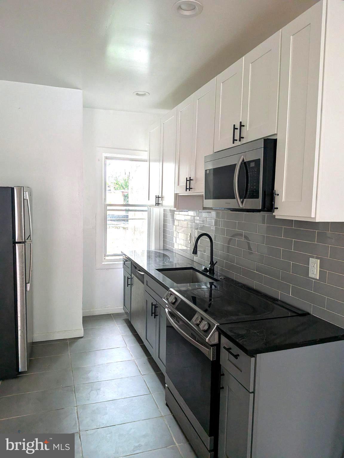 1729 N 24TH APT C