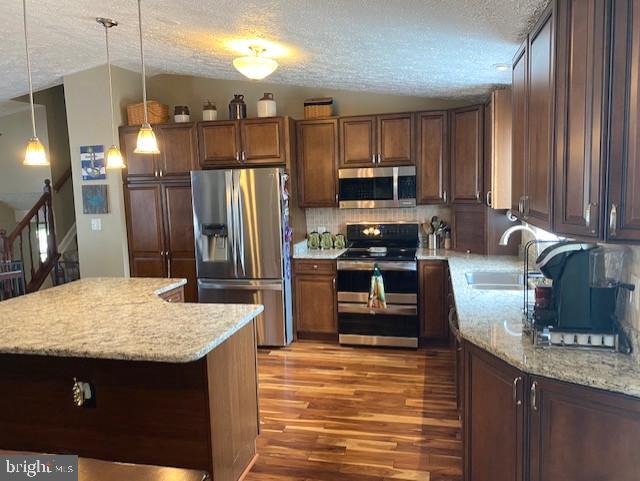 CHESTERFIELD - Residential