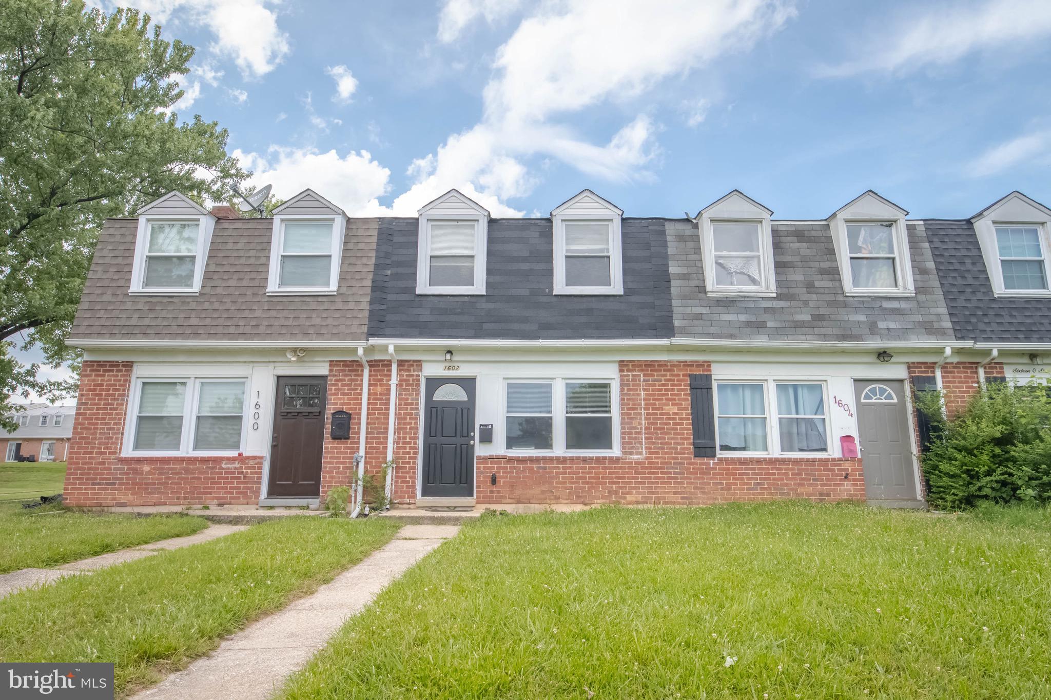1602 LYLE COURT