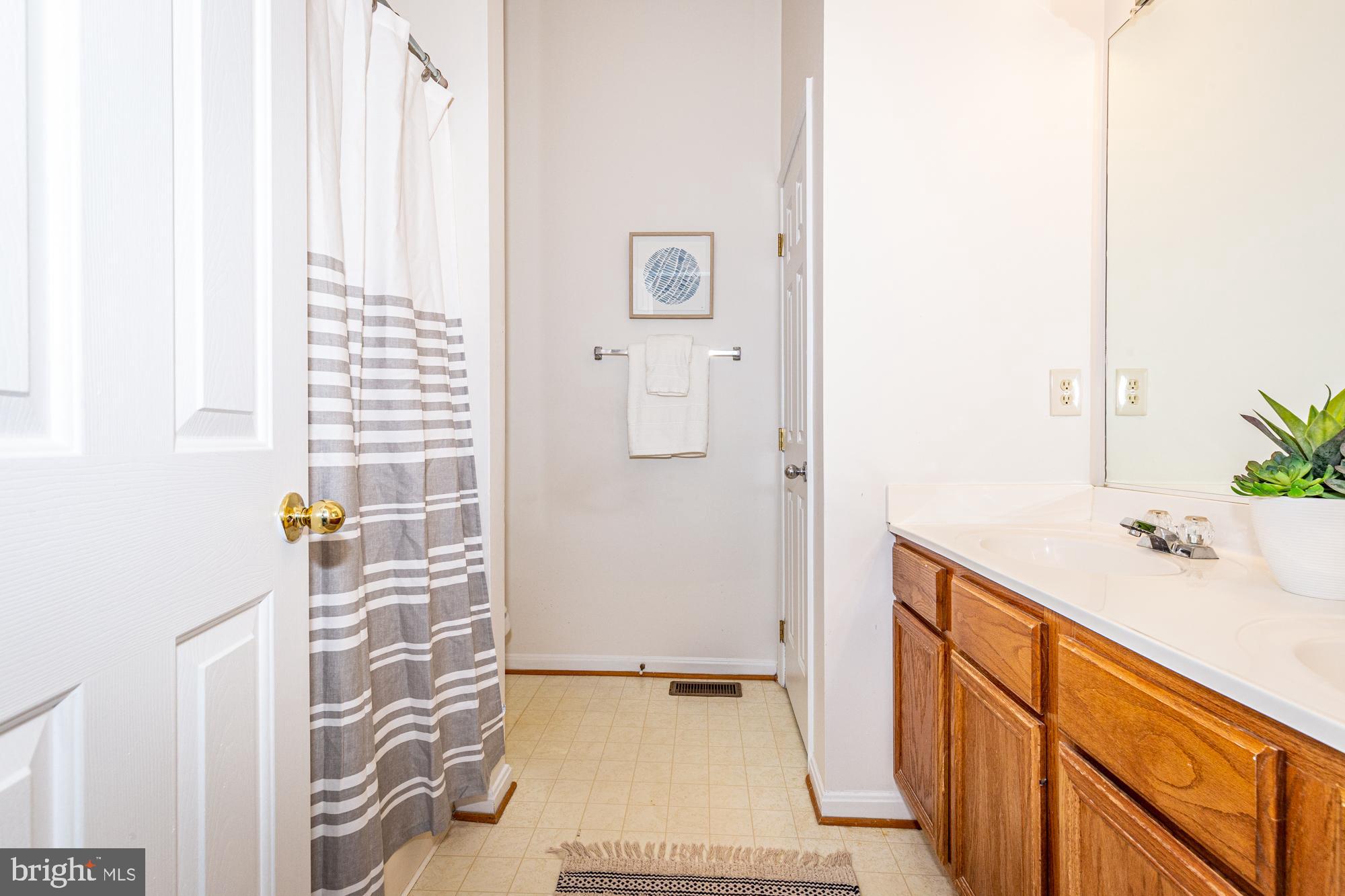 BEECHWOOD HILL - Residential