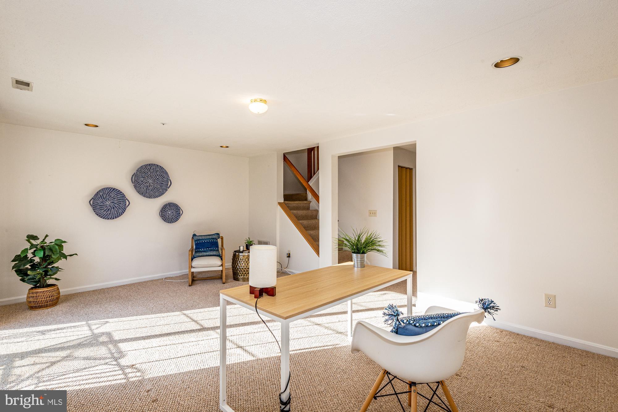 BEECHWOOD HILL - Residential