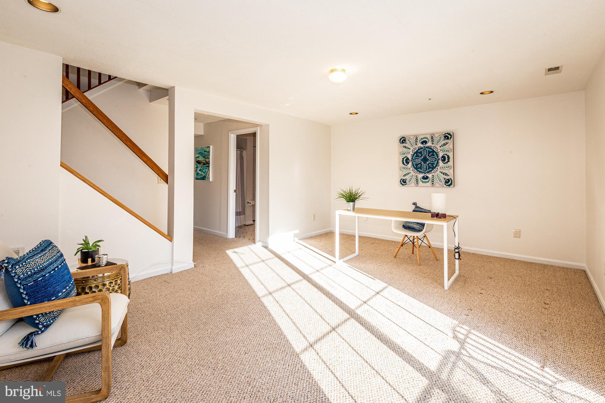 BEECHWOOD HILL - Residential