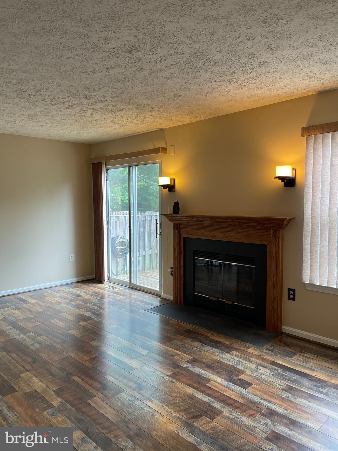 SOUTH HAMPTON - Residential