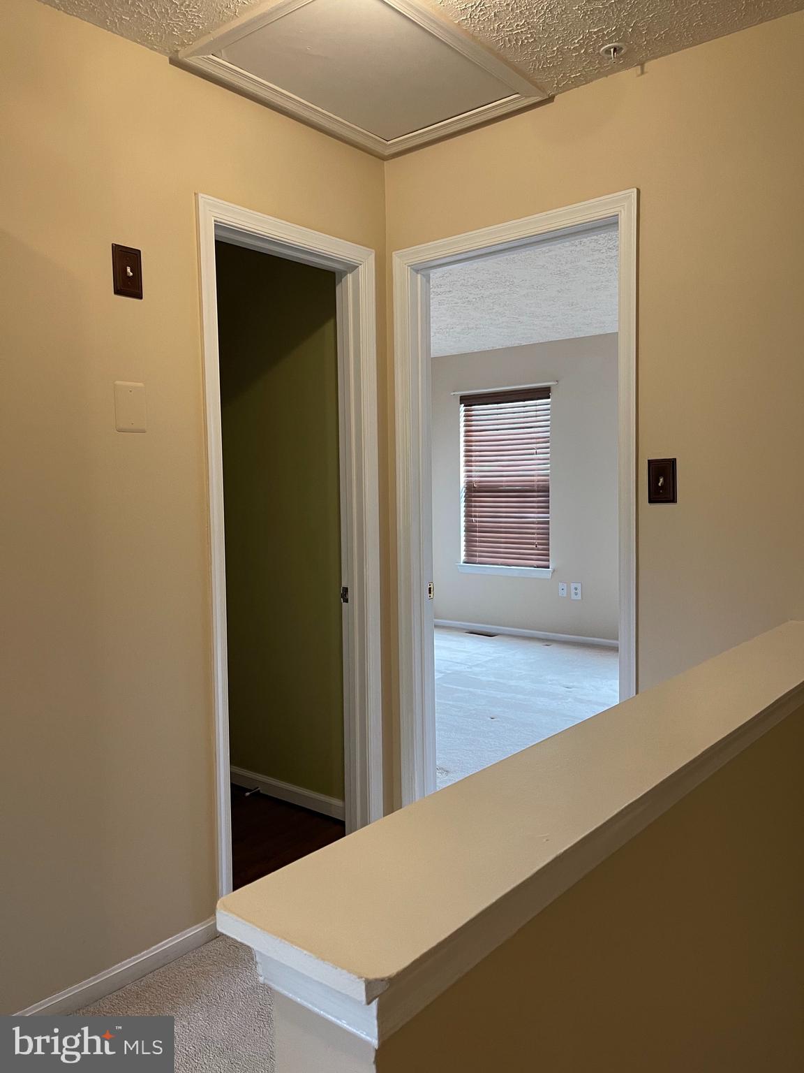 SOUTH HAMPTON - Residential