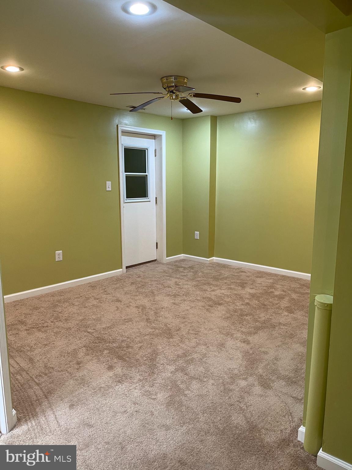 SOUTH HAMPTON - Residential