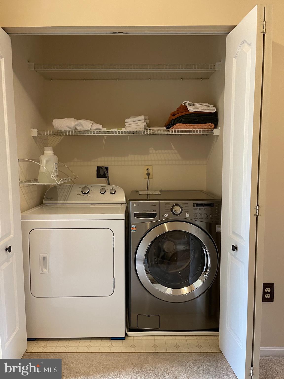 SOUTH HAMPTON - Residential