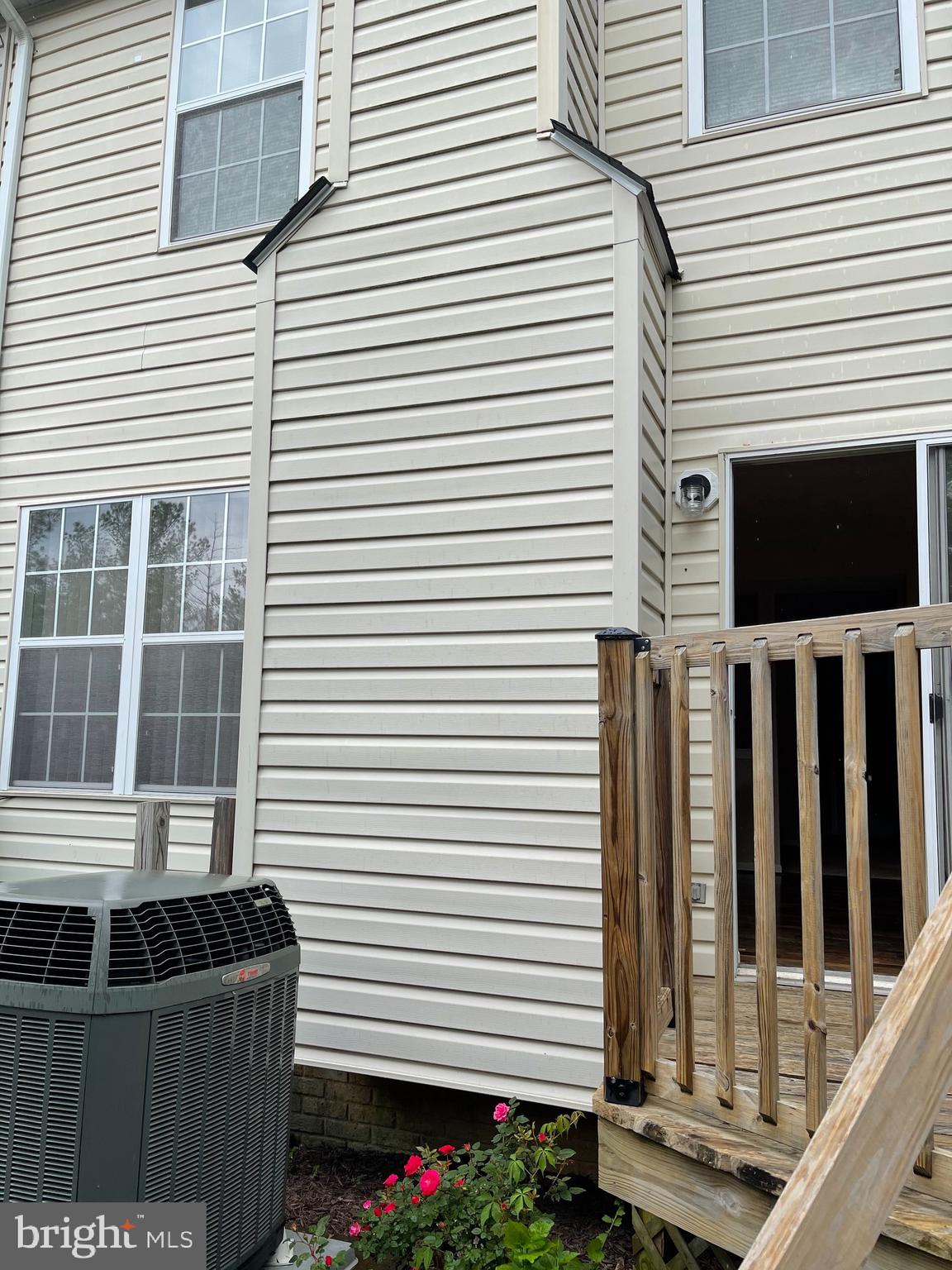 SOUTH HAMPTON - Residential