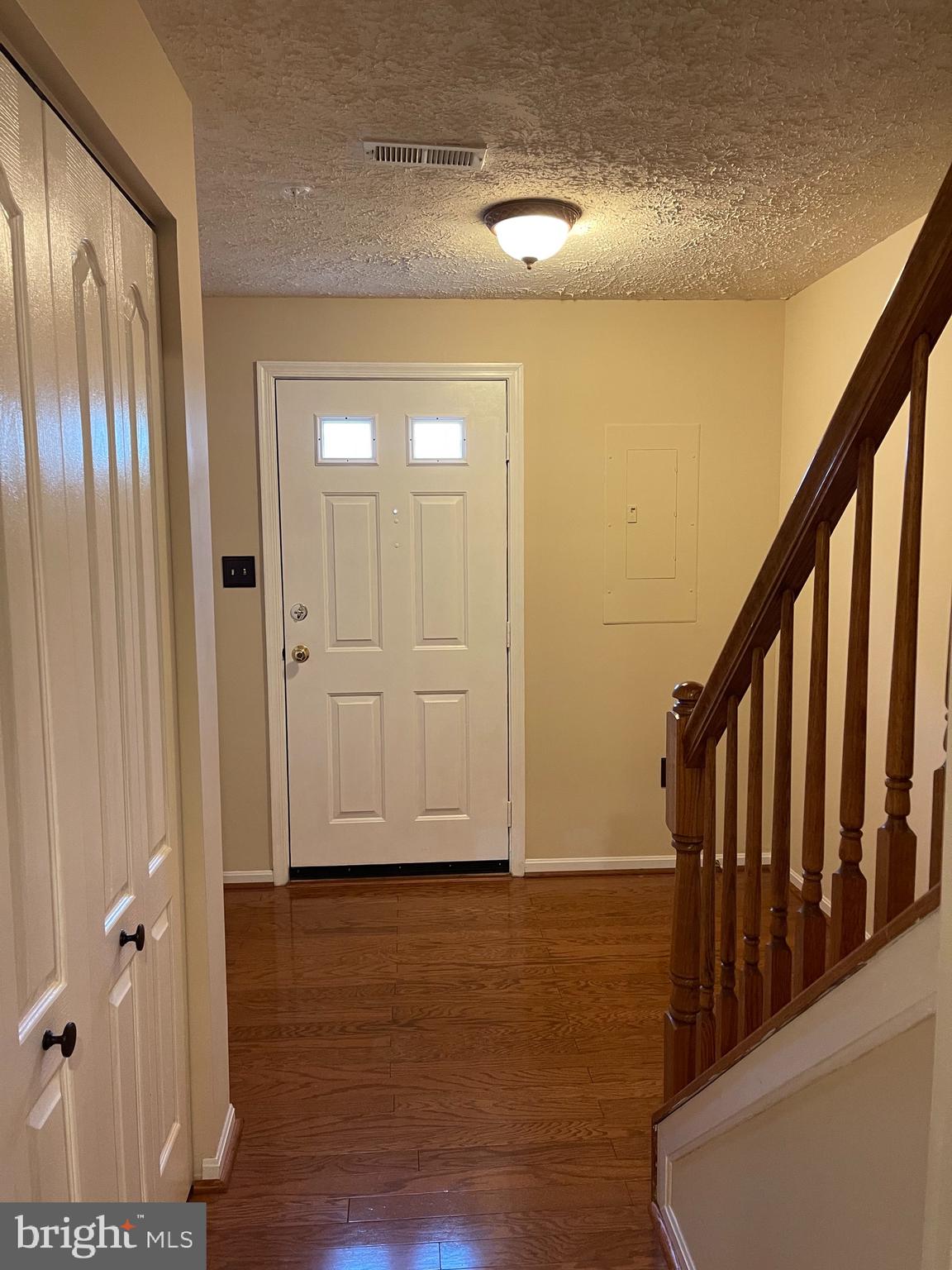 SOUTH HAMPTON - Residential