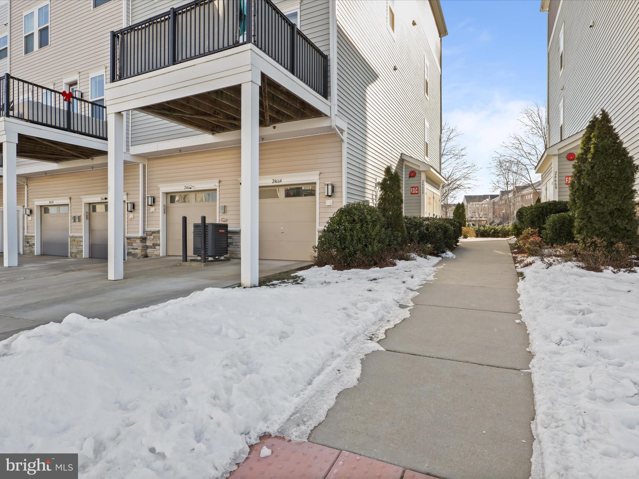 STONE RIDGE - Residential