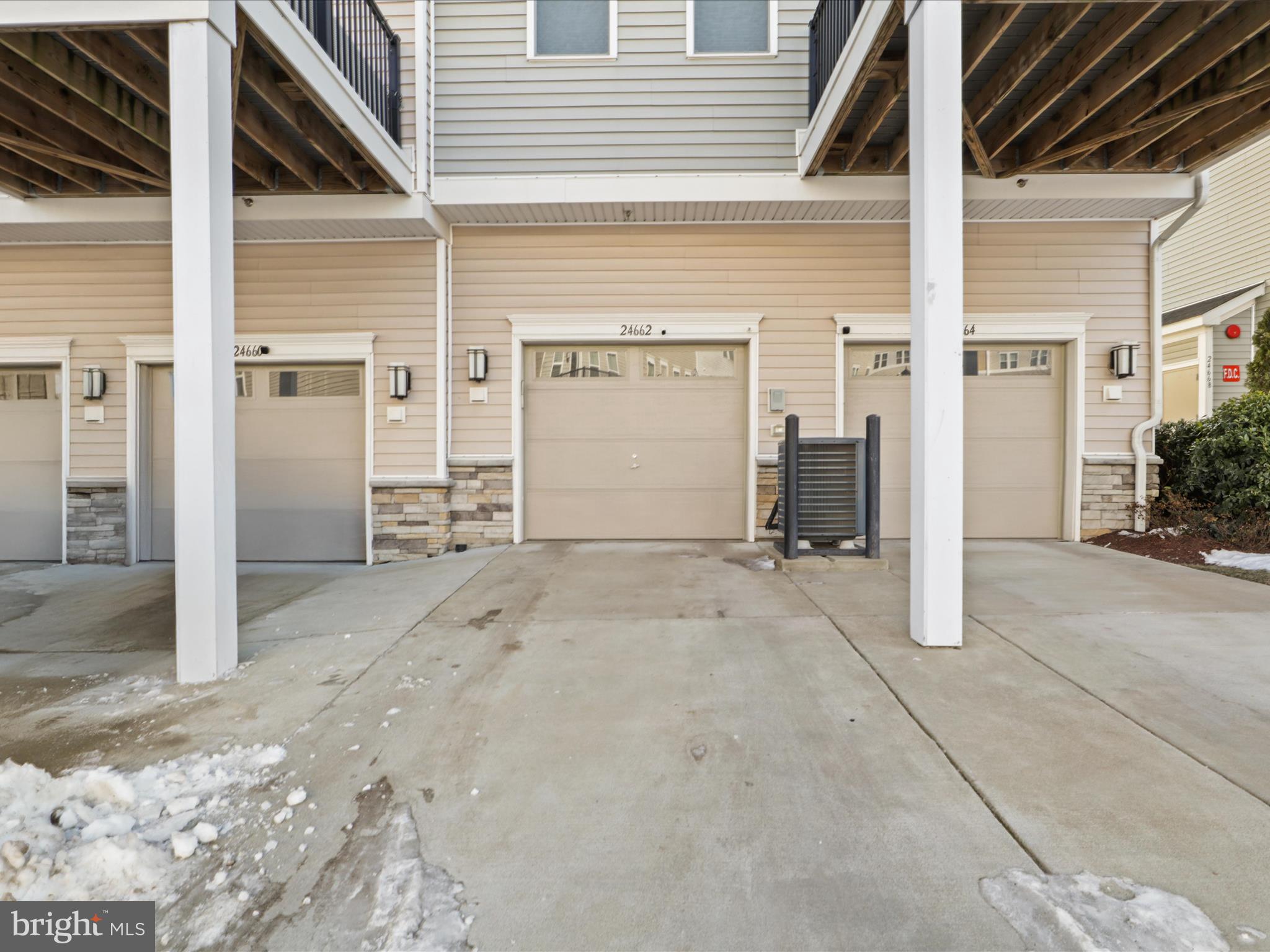 STONE RIDGE - Residential