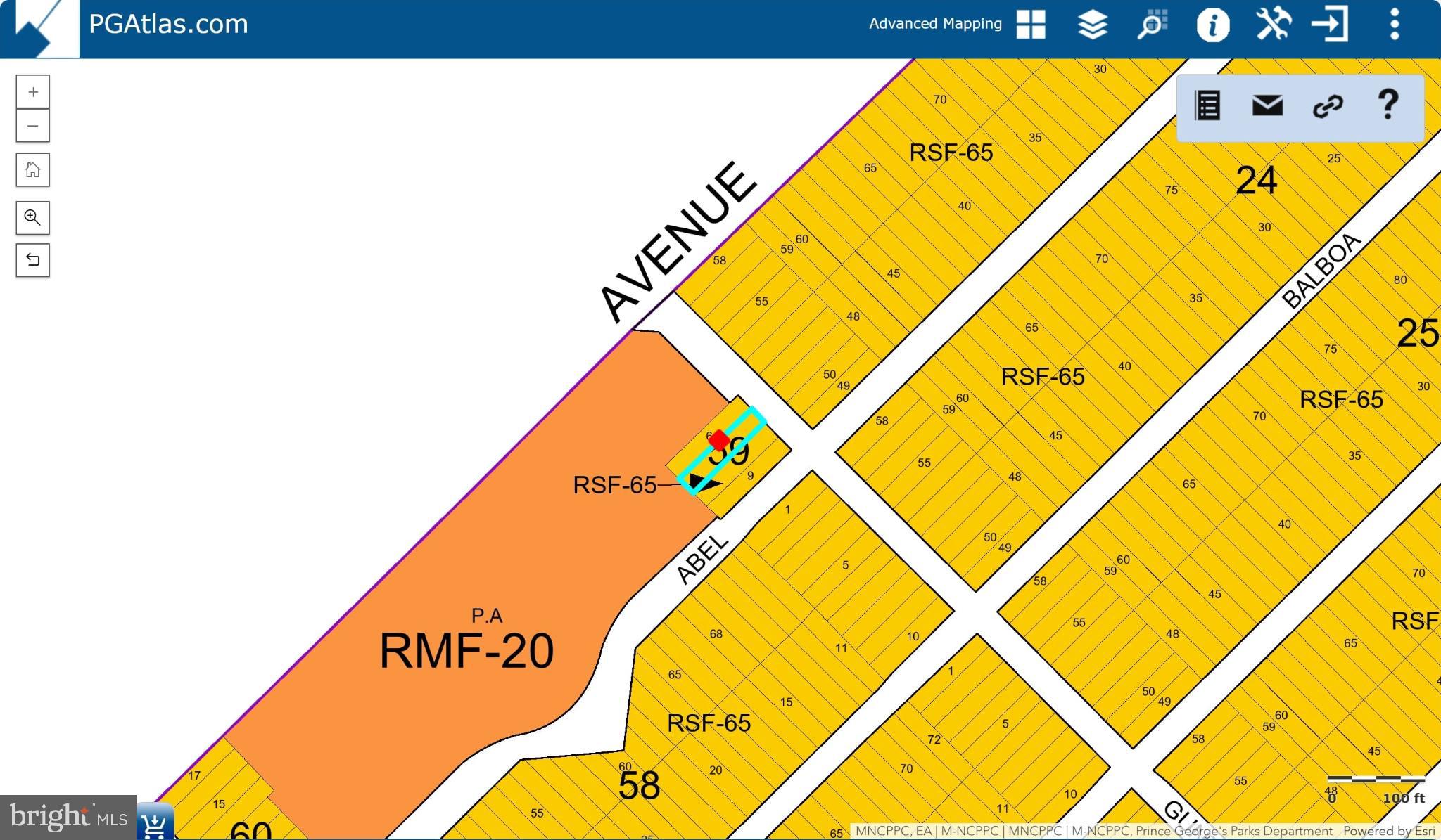 Main image without alt text