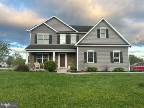 Photo of 200 Irish Drive, NEW OXFORD, PA 17350 (MLS # PAAD2023328)