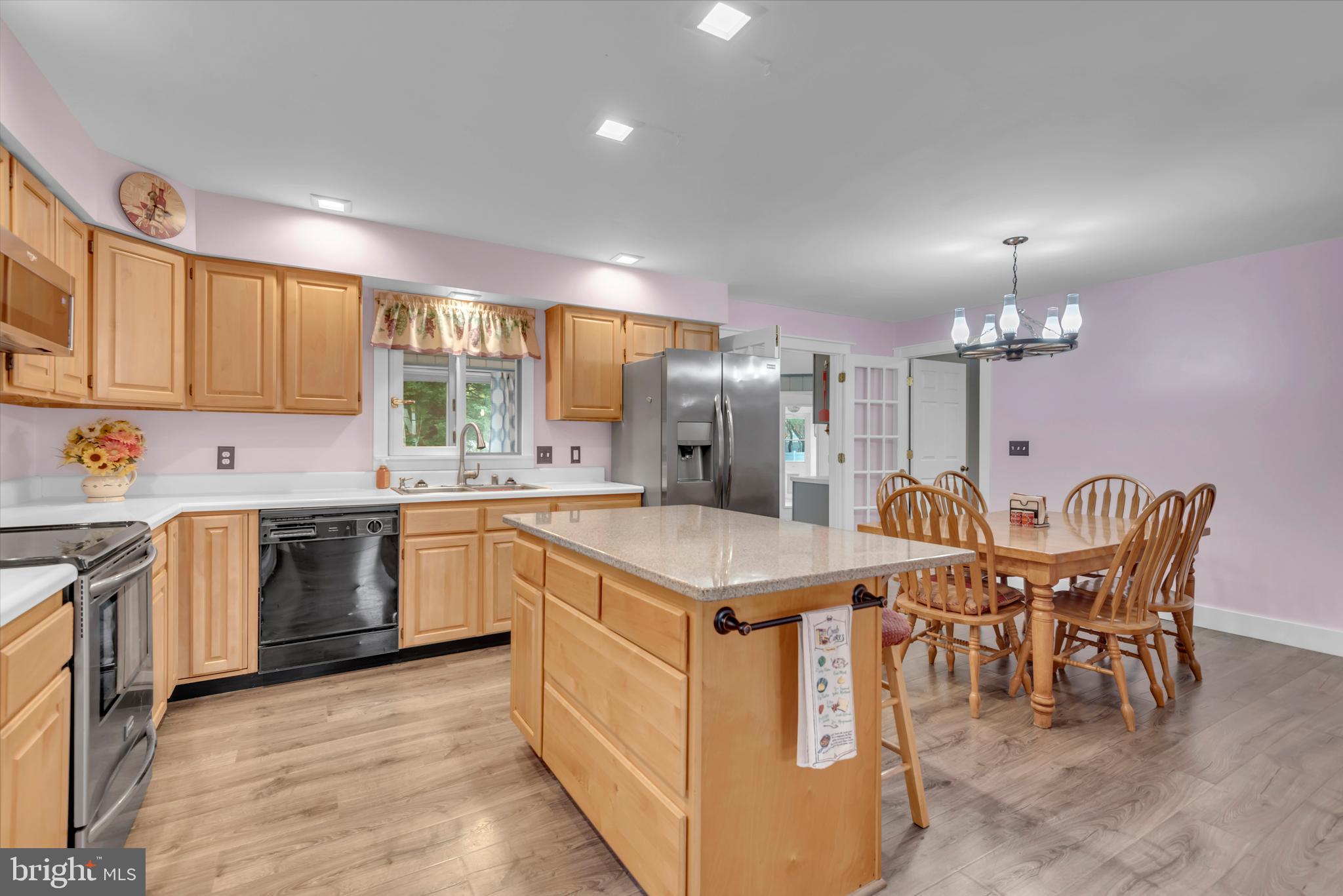 KENT ISLAND ESTATES - Residential