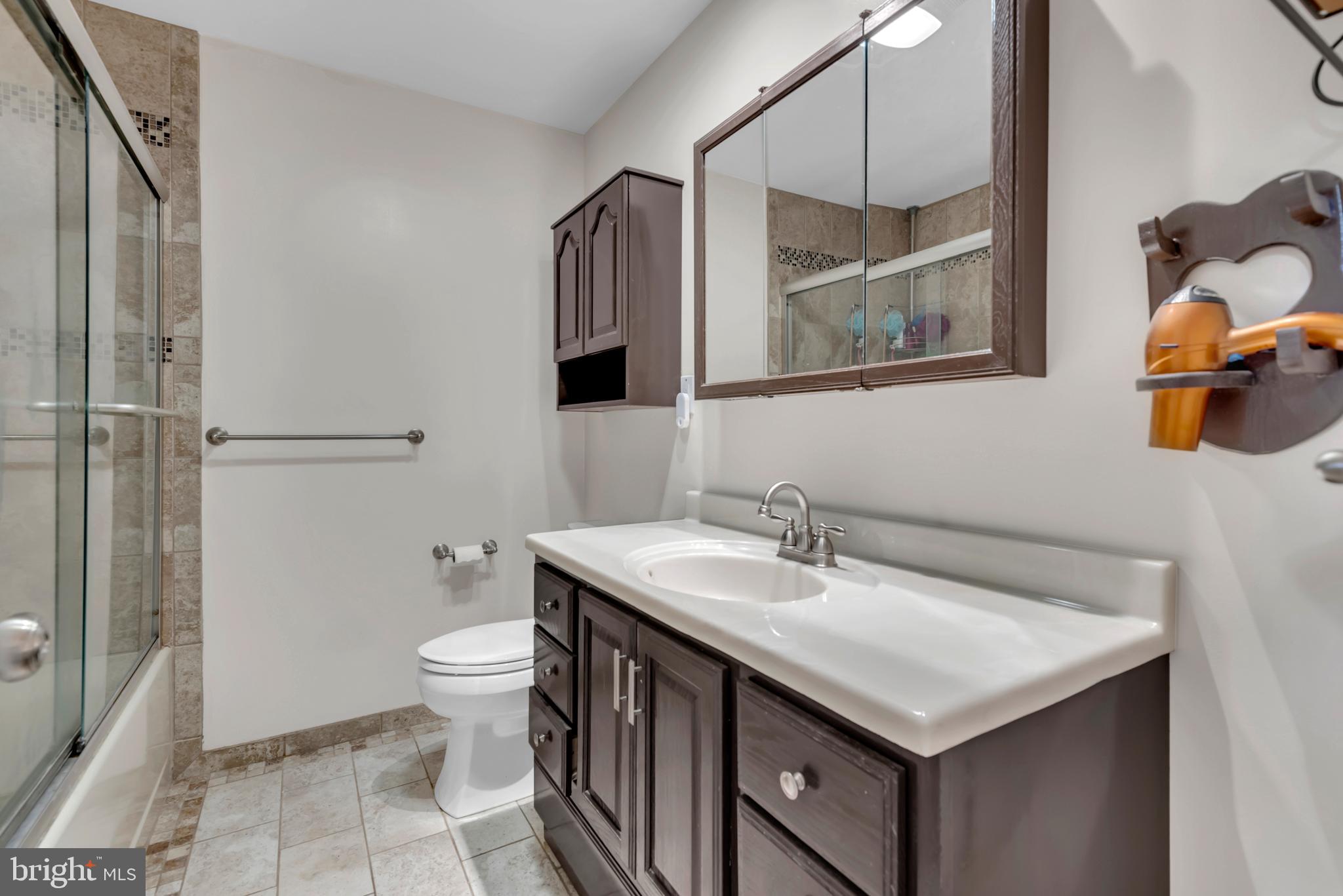 KENT ISLAND ESTATES - Residential