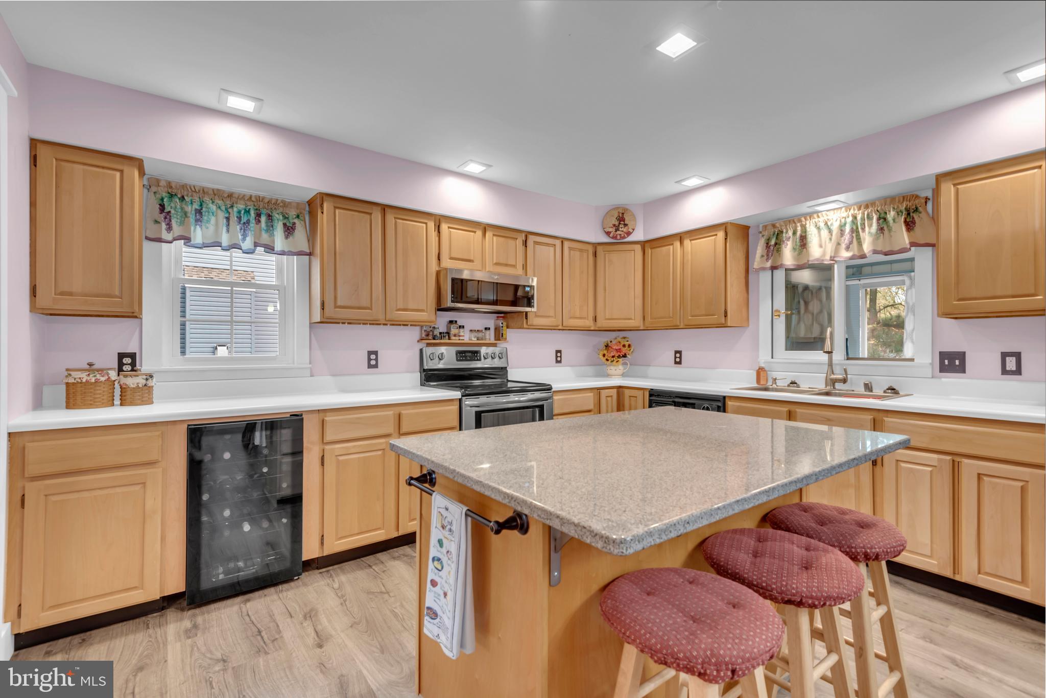 KENT ISLAND ESTATES - Residential