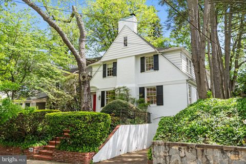 4530 LOWELL STREET NW WASHINGTON DC 20016