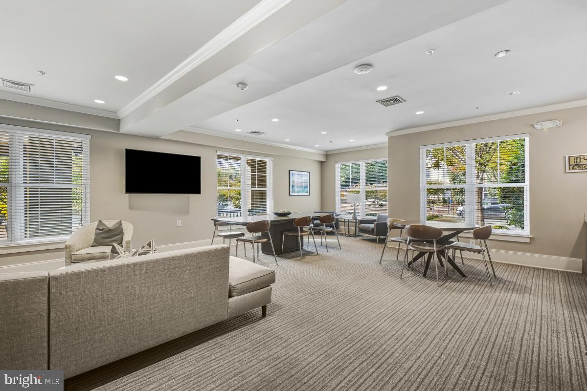 WHITE FLINT STATION - Residential