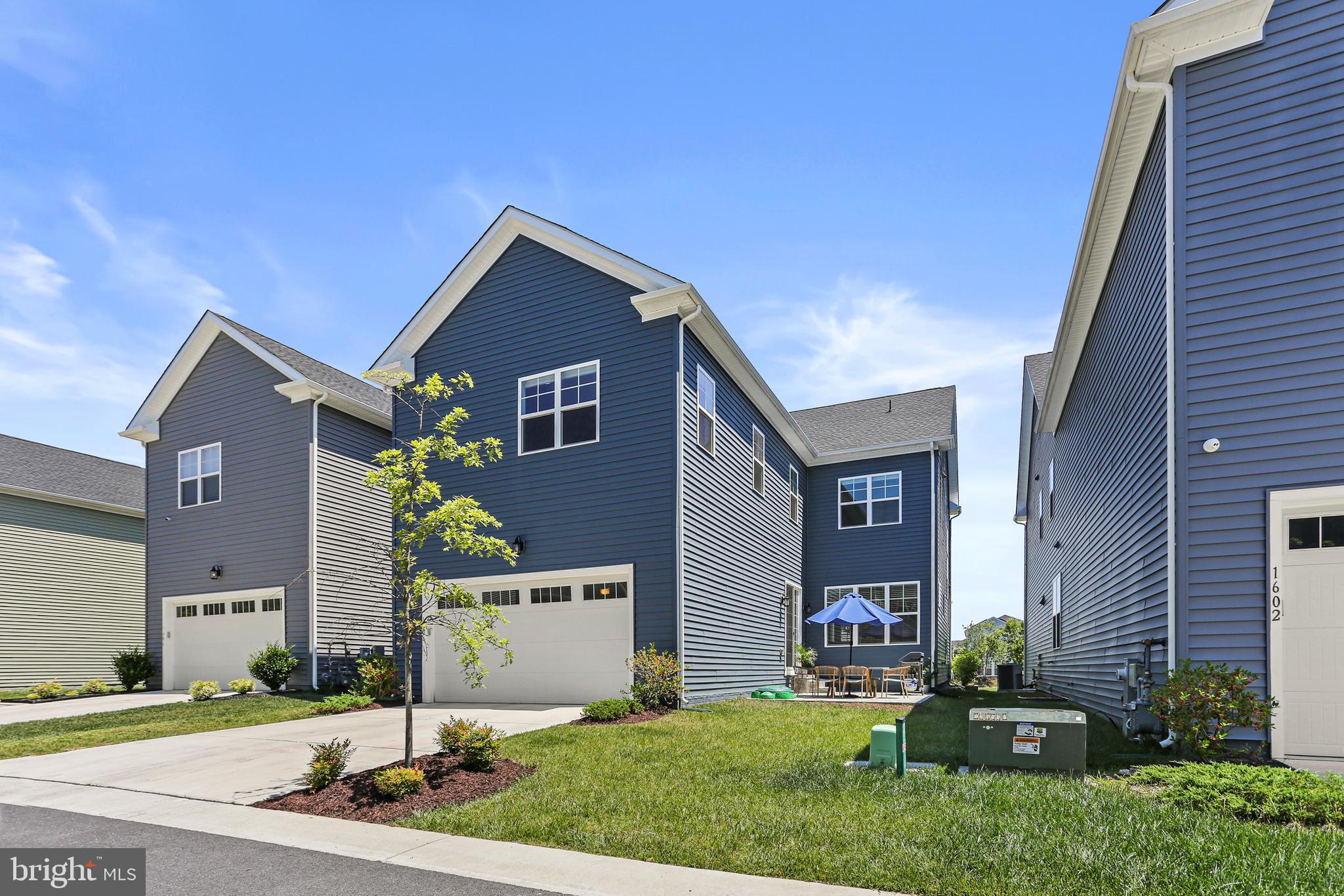 TWO RIVERS - Residential