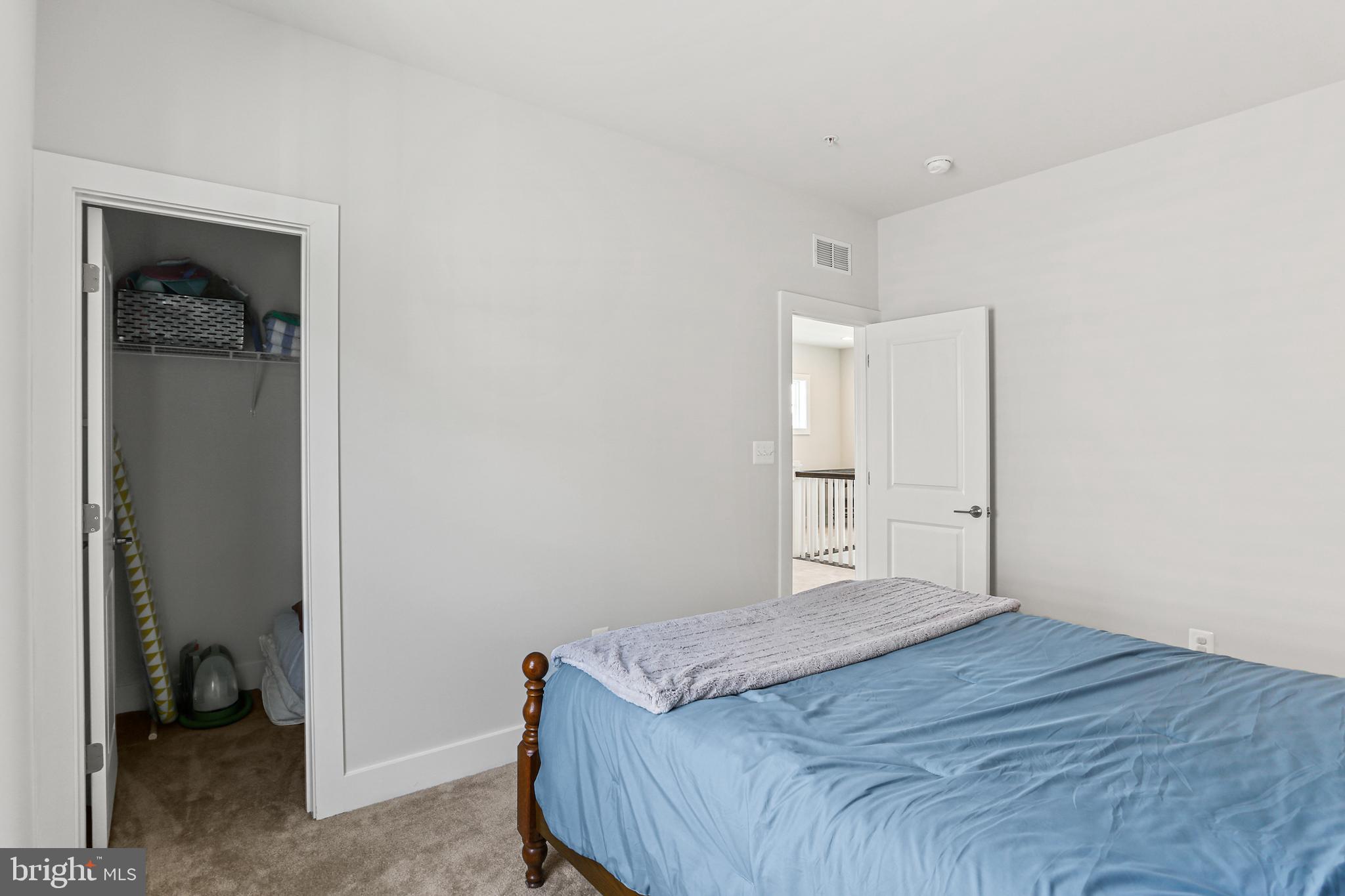 TWO RIVERS - Residential