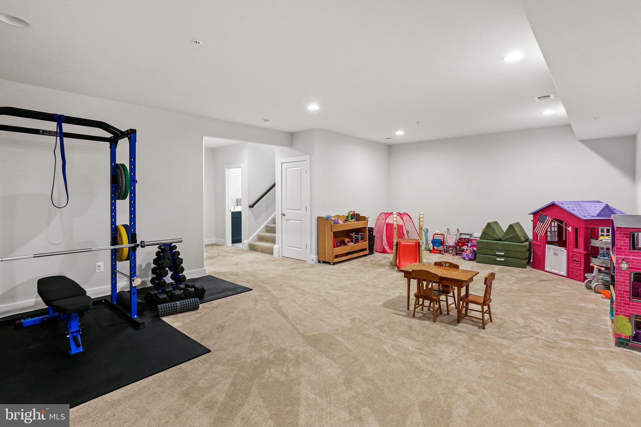 TWO RIVERS - Residential