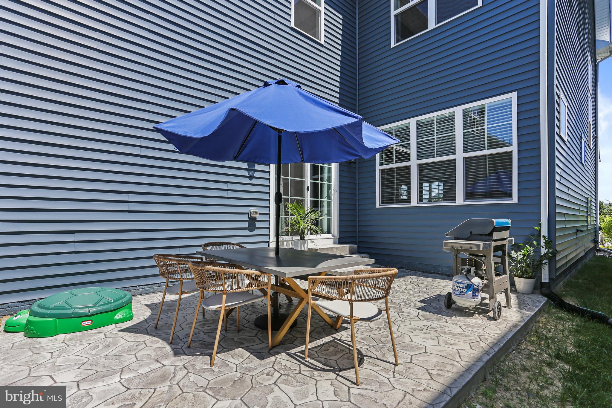 TWO RIVERS - Residential