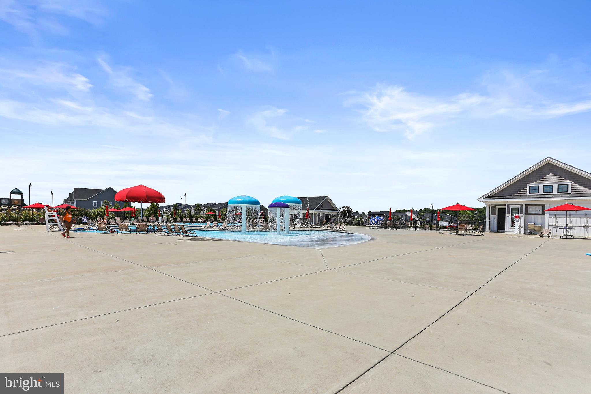 TWO RIVERS - Residential