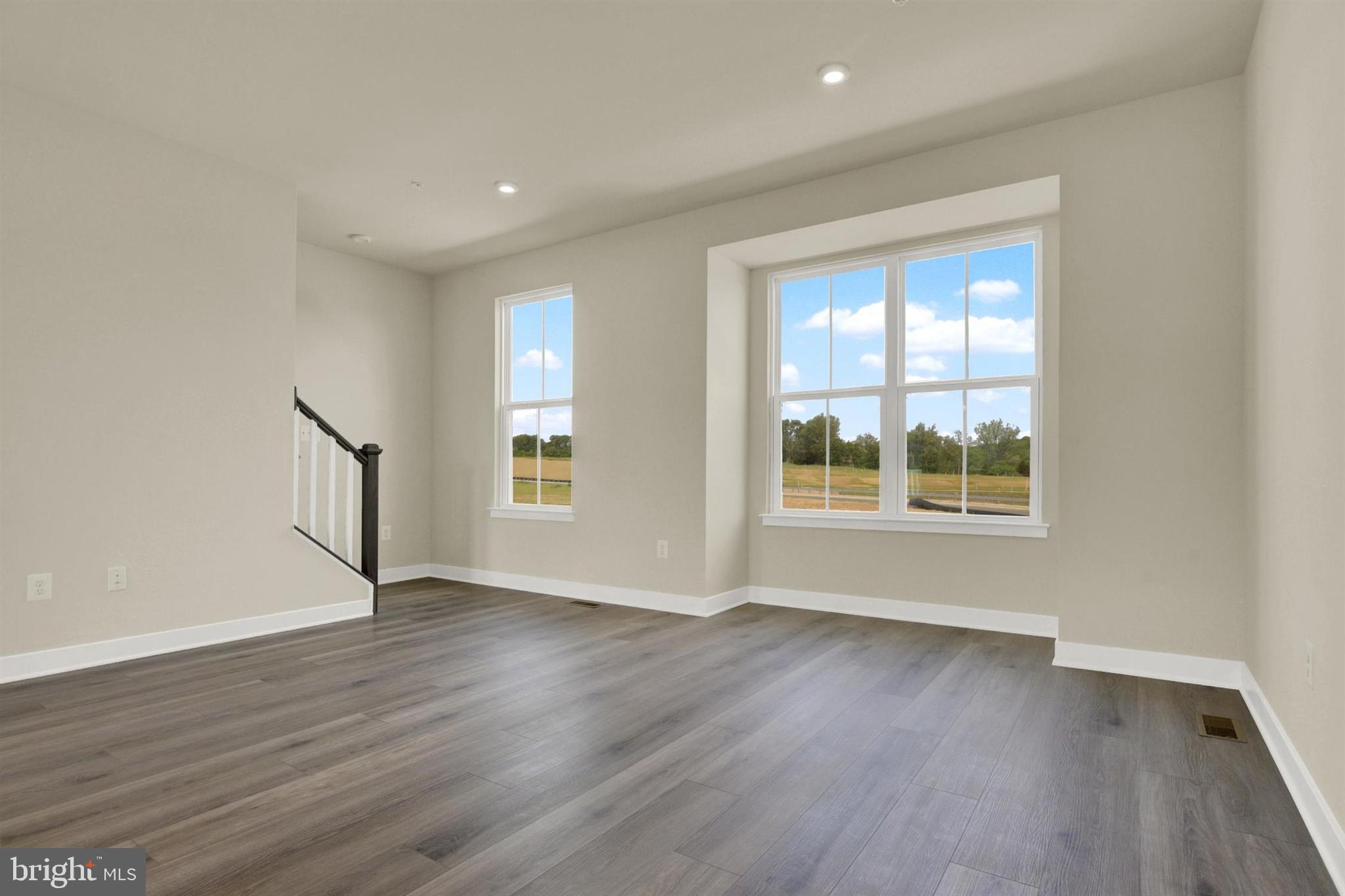 ABERDEEN OVERLOOK - Residential