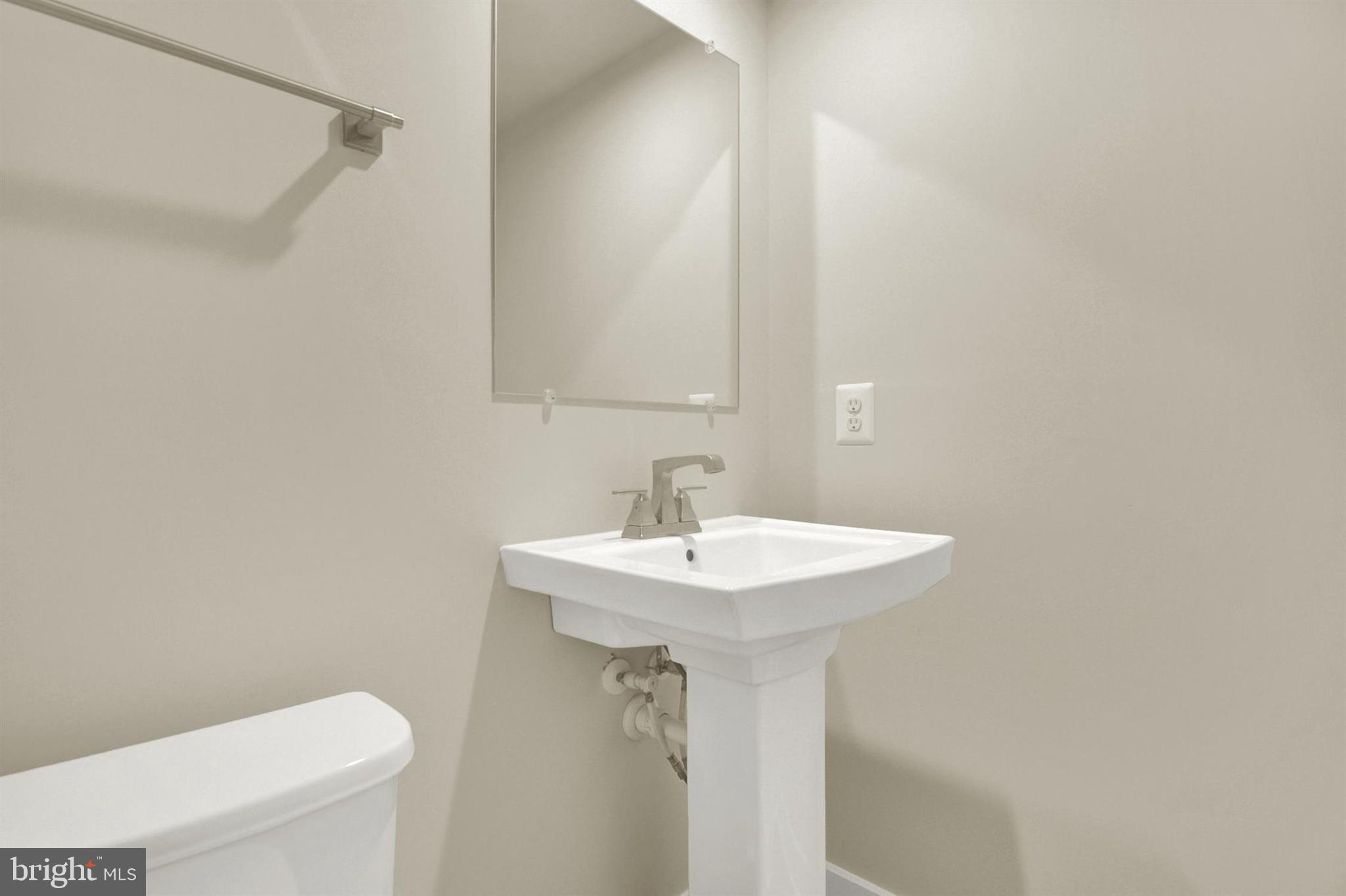 ABERDEEN OVERLOOK - Residential