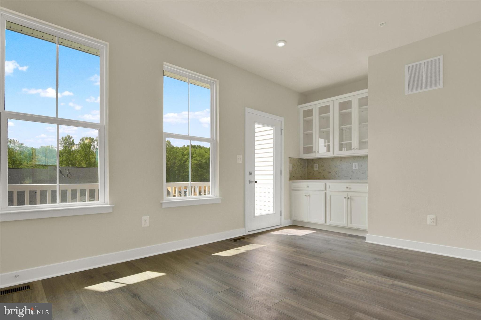 ABERDEEN OVERLOOK - Residential