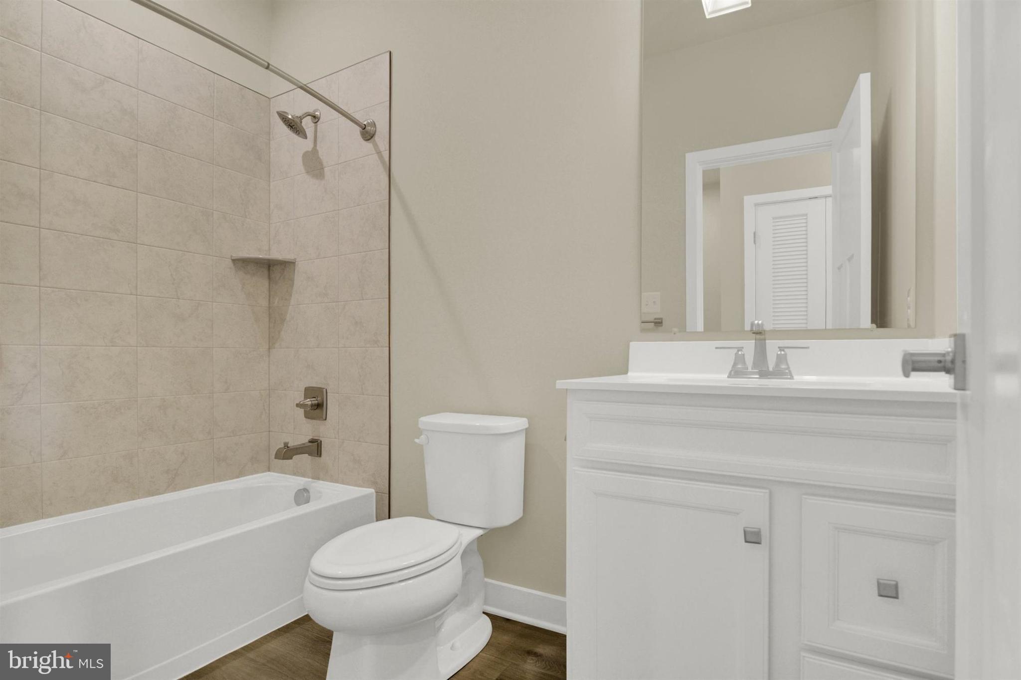 ABERDEEN OVERLOOK - Residential