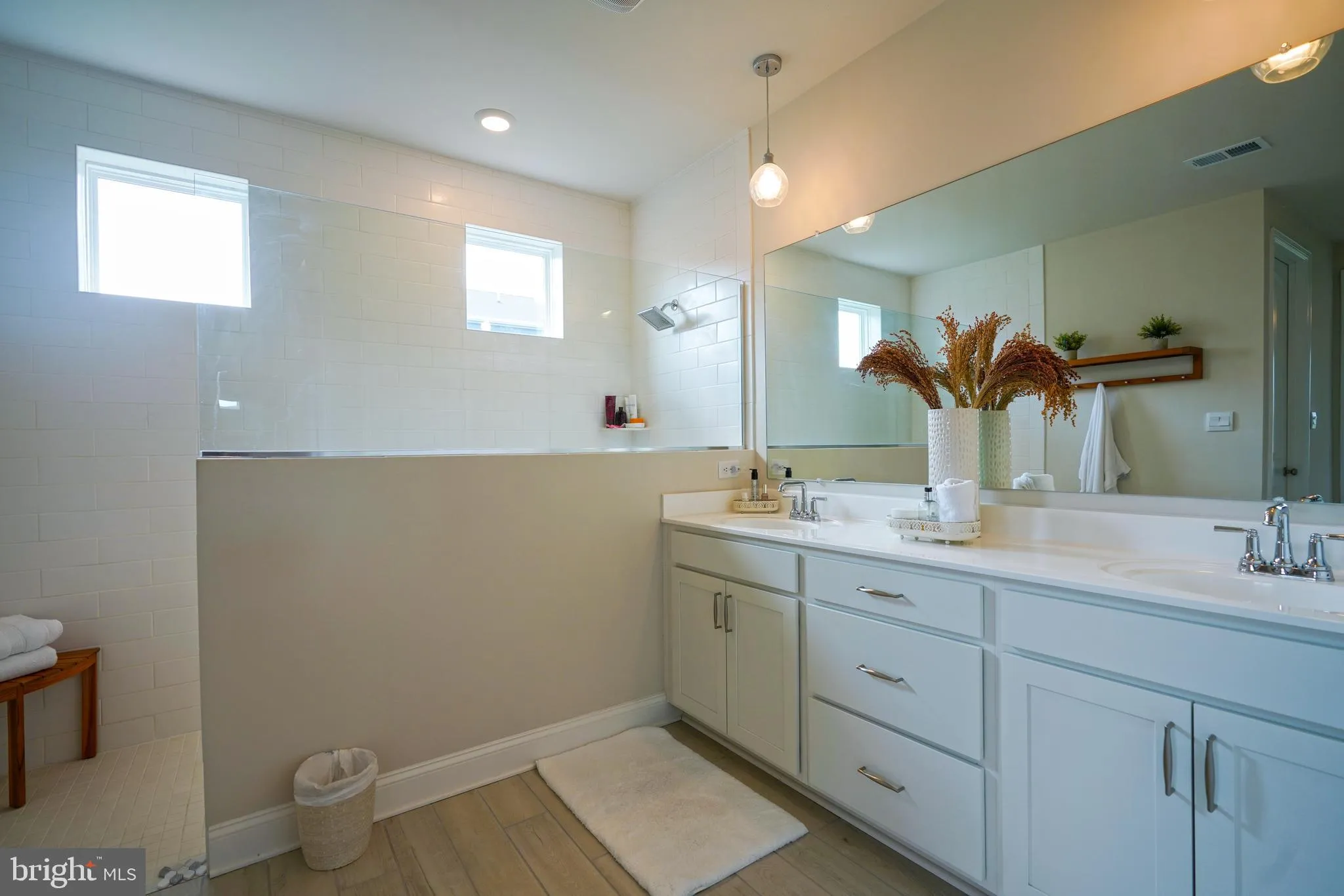 Lewes, Delaware 19958, United States, 3 Bedrooms Bedrooms, ,4 BathroomsBathrooms,Residential,Active,188326