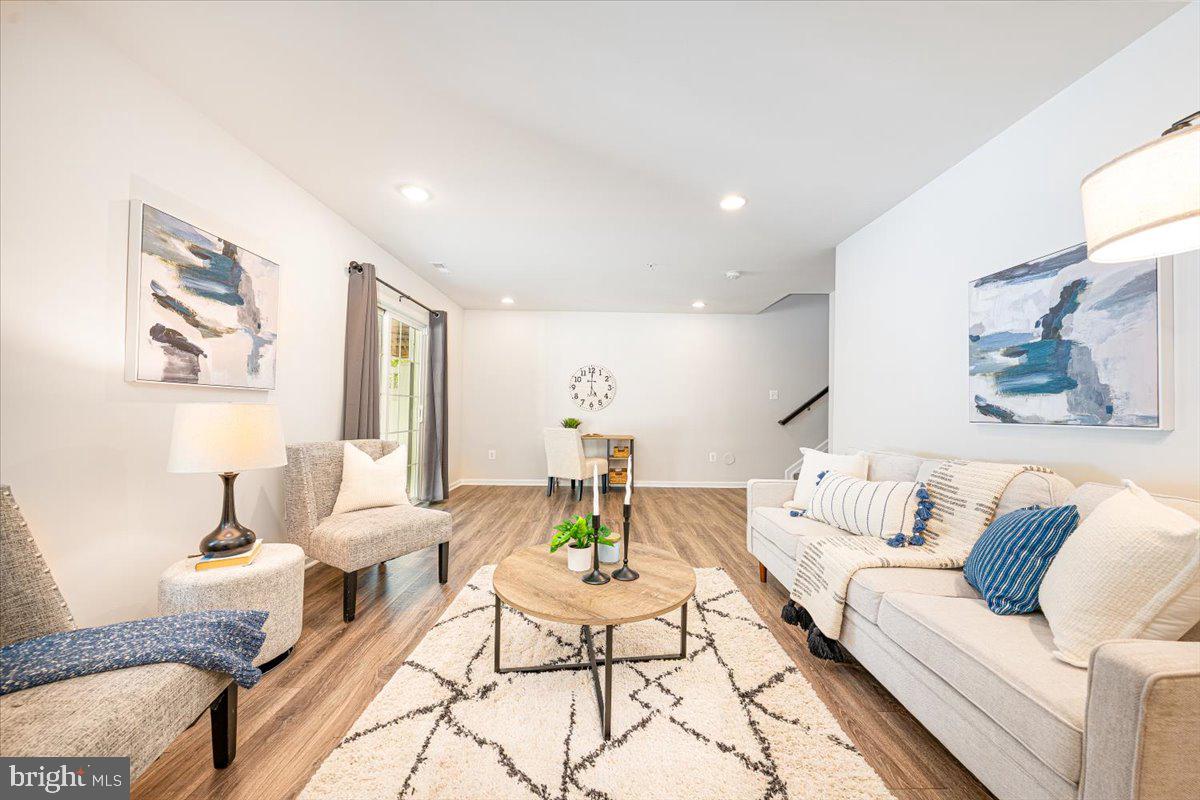 DORCHESTER VIEW - Residential