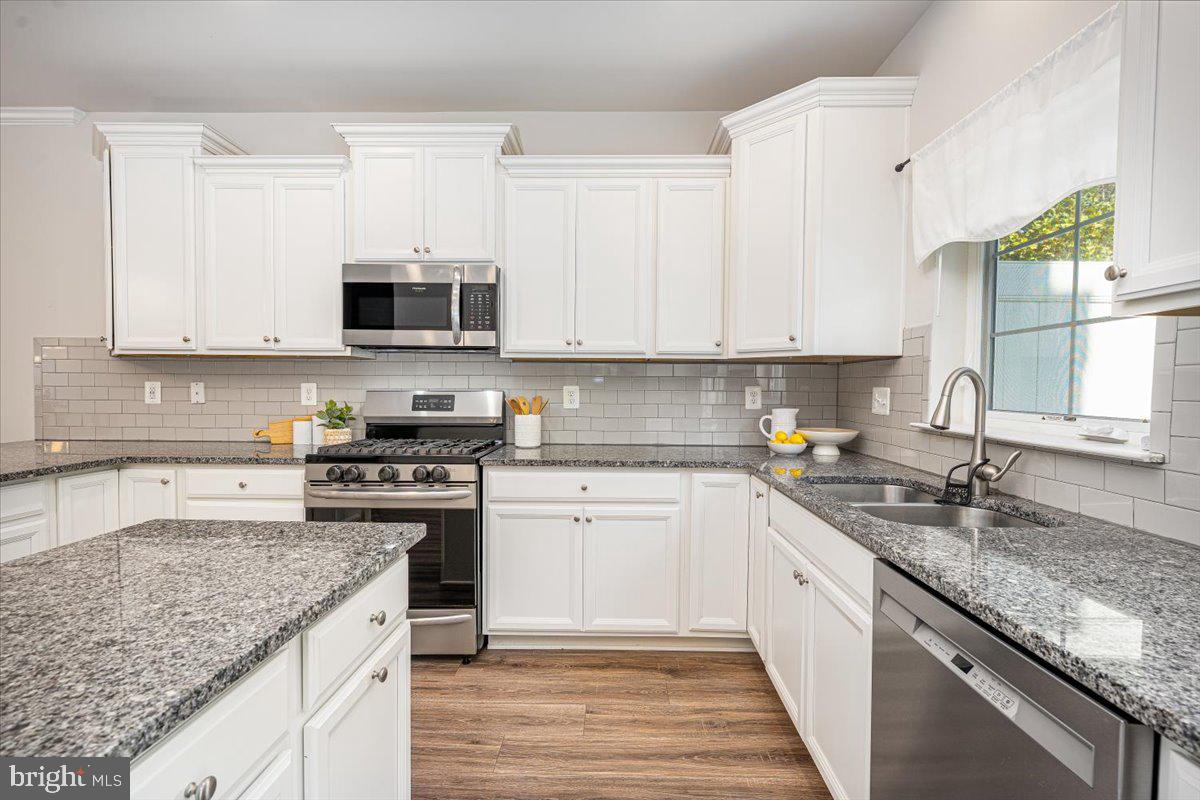 DORCHESTER VIEW - Residential