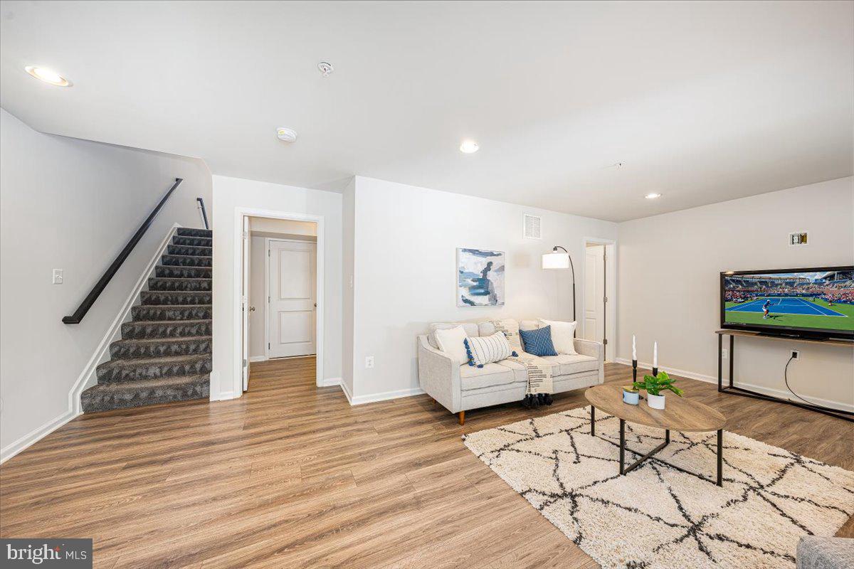 DORCHESTER VIEW - Residential