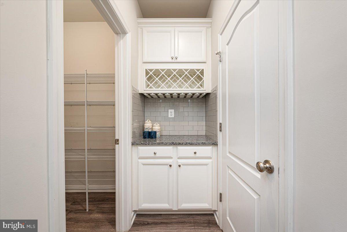 DORCHESTER VIEW - Residential