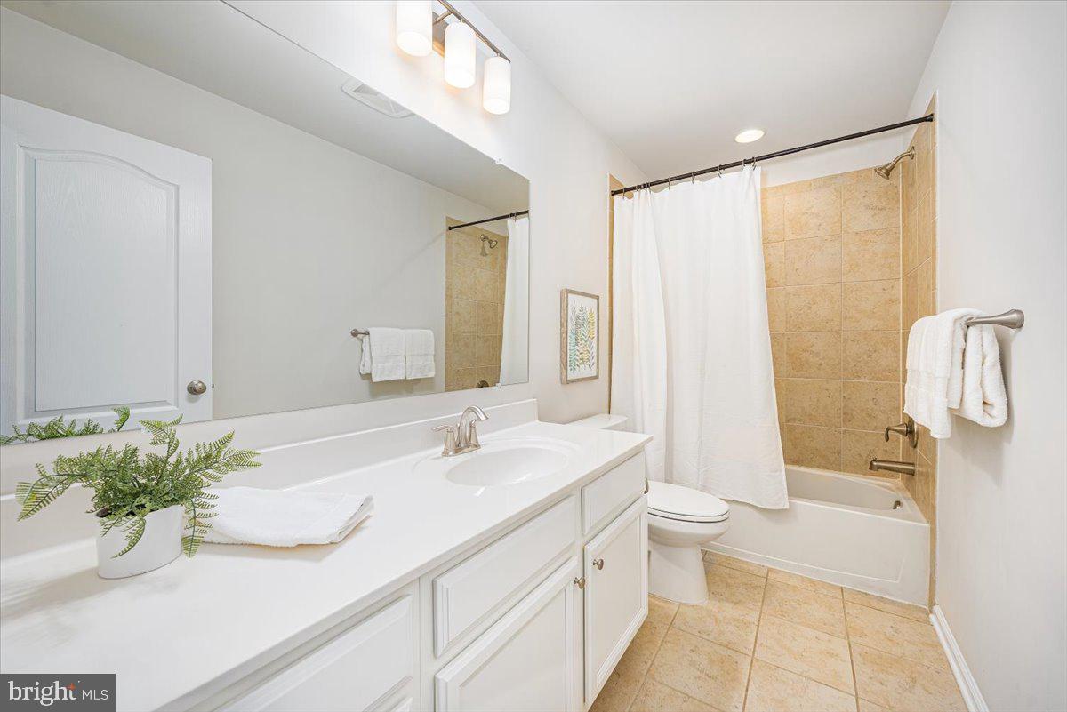 DORCHESTER VIEW - Residential