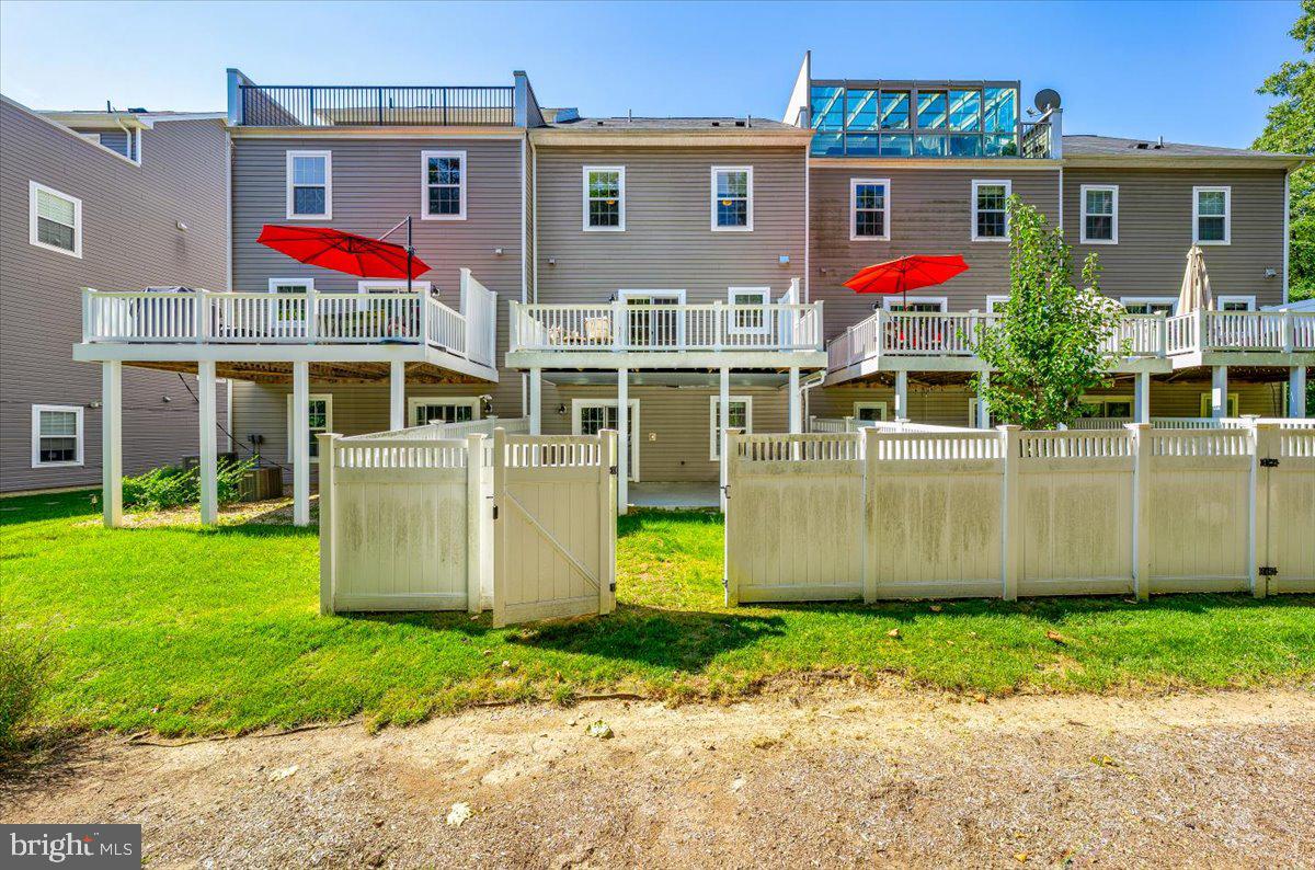 DORCHESTER VIEW - Residential